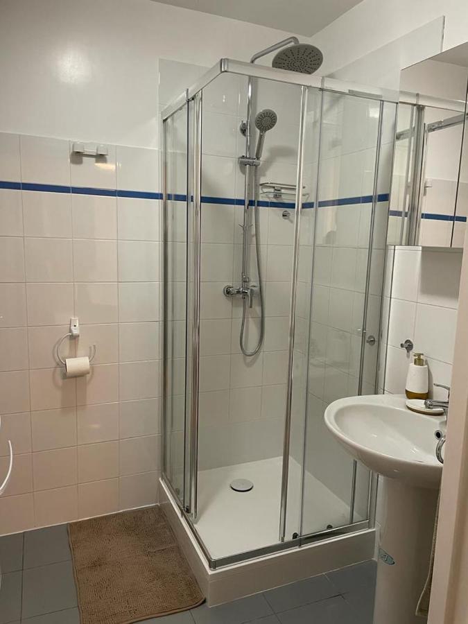 Apartment Centre
